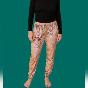 3/$30 MOSAIC AND CO. Pink Crushed Velvet Casual Lounge Ankle Pants